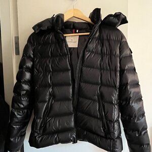 MONCLER GLES SHORT DOWN JACKET